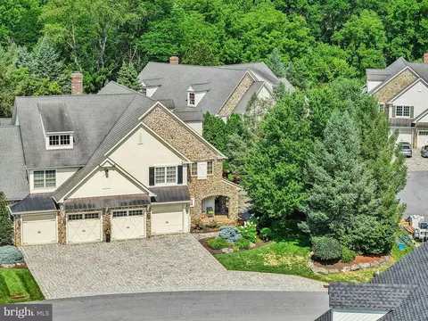 View/Area - 2048 Forge Run, Bethlehem, PA 18015 photo 1 of 3