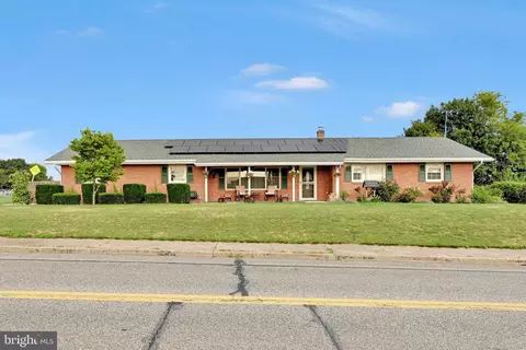 2911 Cherryville Rd, Northampton, PA 18067