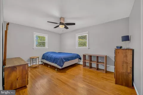 Bedroom - 136 Grouse Dr, Bath, PA 18014 photo 4 of 9