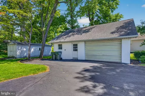 Exterior - 136 Grouse Dr, Bath, PA 18014 photo 3 of 6