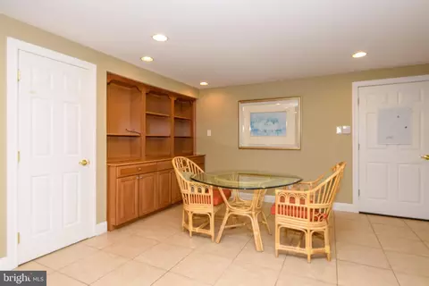 Dining - 272 S Egg Rd, Bath, PA 18014 photo 5 of 5