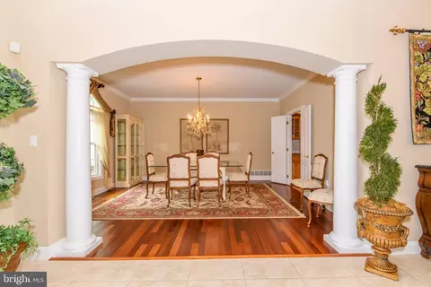 Dining - 272 S Egg Rd, Bath, PA 18014 photo 1 of 5