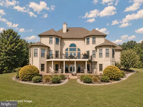 Exterior - 272 S Egg Rd, Bath, PA 18014 photo 2 of 3