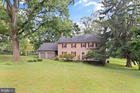 2145 Morgan Hill Rd, Easton, PA 18042