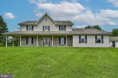 829 Georgetown Rd, Nazareth, PA 18064