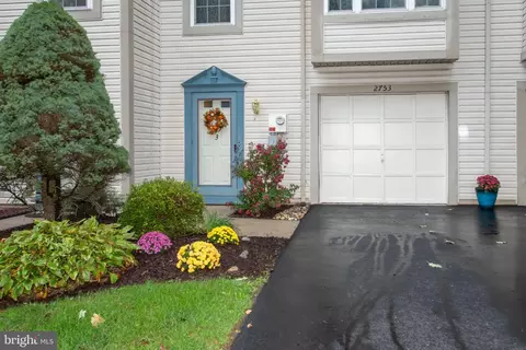 2753 Red Oak Cir, Bethlehem, PA 18017