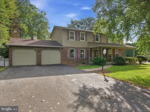 714 Lexington Rd, Nazareth, PA 18064