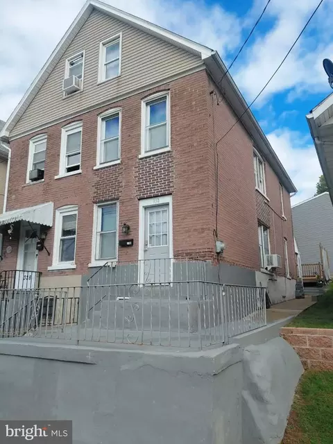 330 Seitz St, Easton, PA 18042