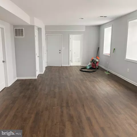 Living - 605 Main St, Hellertown, PA 18055 photo 1 of 1
