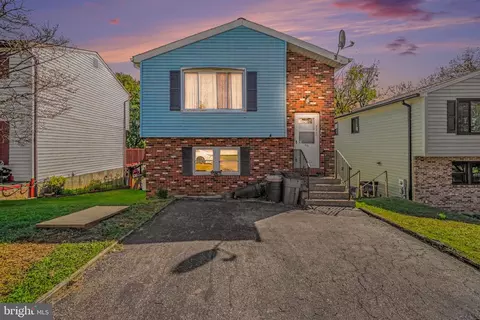 713 Sterlingworth Ter, Easton, PA 18042