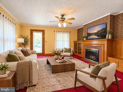 231 Hamilton Ave, Bethlehem, PA 18017