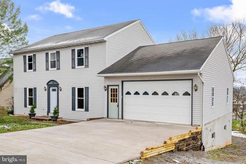 29 Old Orchard Rd, Milton, PA 17847