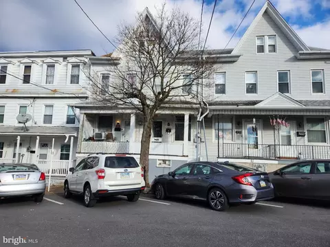 147 S Chestnut St, Mount Carmel, PA 17851