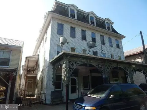158 Water St, Dalmatia, PA 17017