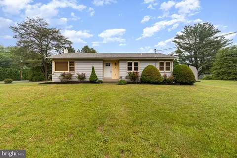 12 Mercer Ave, Shamokin, PA 17872