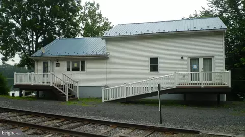 252 N Brokaw Dr, Northumberland, PA 17857