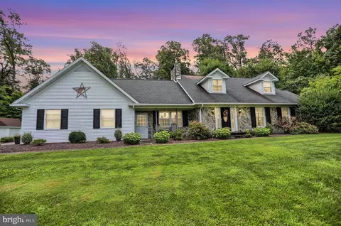 788 Urban Rd, Herndon, PA 17830