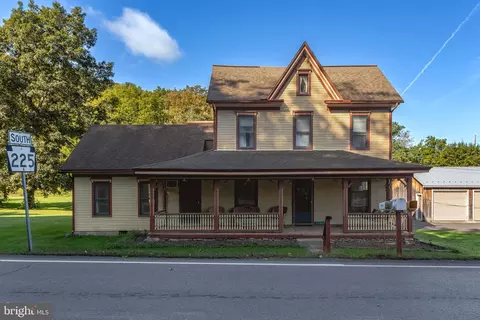 1943 State Route 225, Herndon, PA 17830