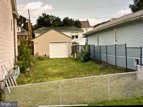 317 S 319 S Maple St, Mount Carmel, PA 17851