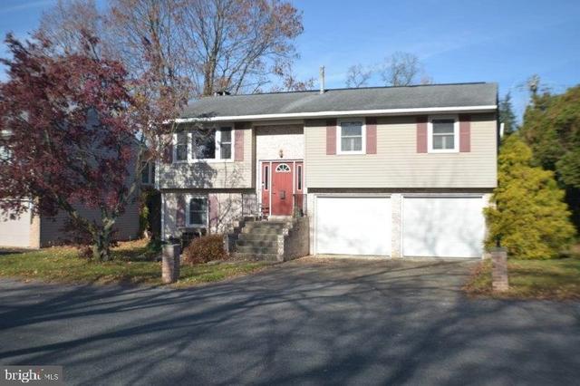 225 E 9th St, Watsontown, PA 17777