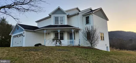 219 Butternut Ln, Elysburg, PA 17824