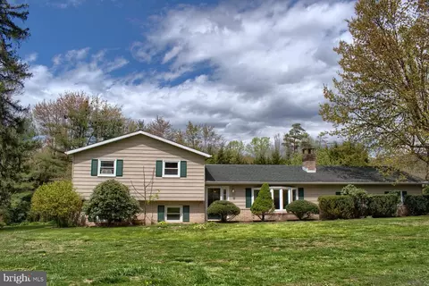 137 1st Ave, Sunbury, PA 17801