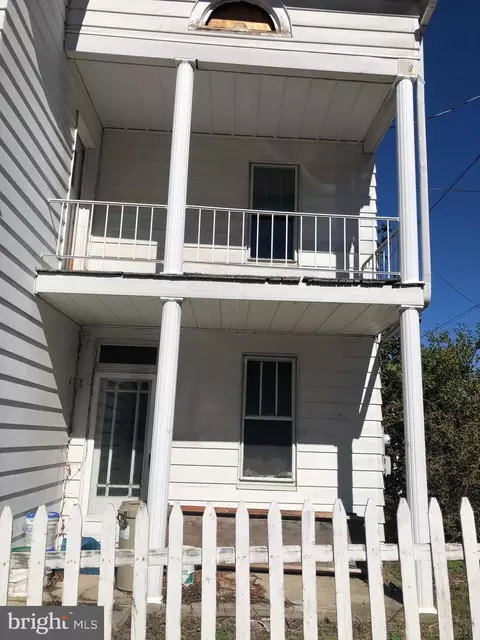 333 W 6th St, Mount Carmel, PA 17851