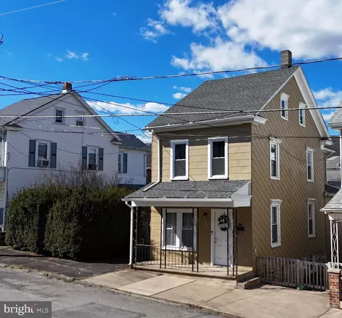 1231 W Pine St, Coal Township, PA 17866