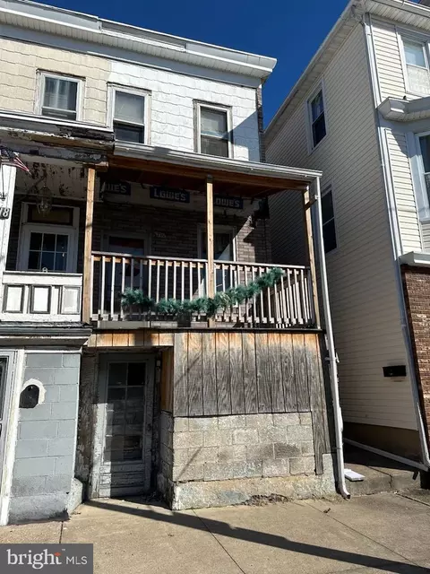 716 Chestnut St, Kulpmont, PA 17834