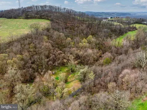 225 Lubold Rd, Herndon, PA 17830