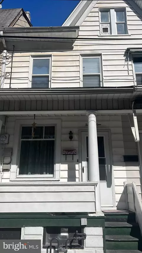 49 S Rock St, Shamokin, PA 17872