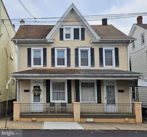 406 W 4th St, Mount Carmel, PA 17851