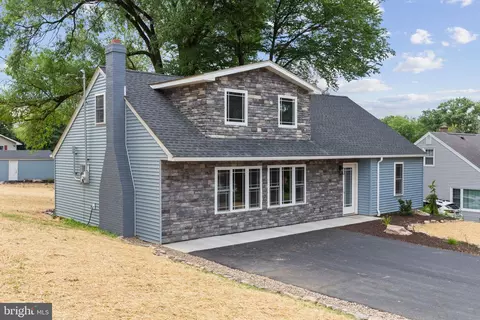 1174 Avenue F, Danville, PA 17821