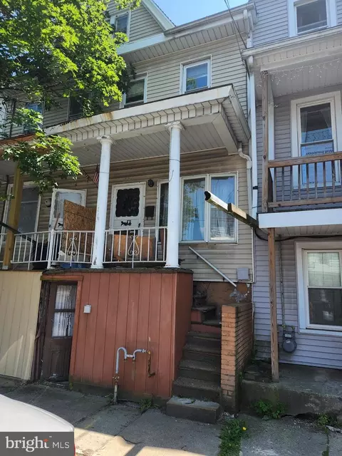 224 East Ave, Mount Carmel, PA 17851