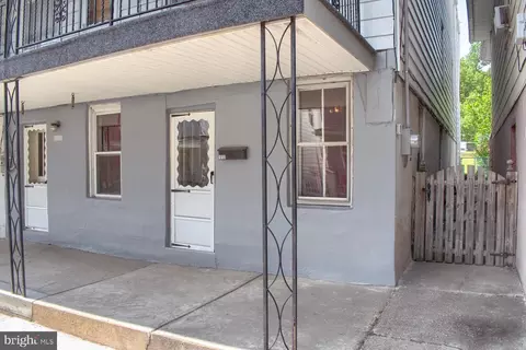 113 Girard St W, Mount Carmel, PA 17851