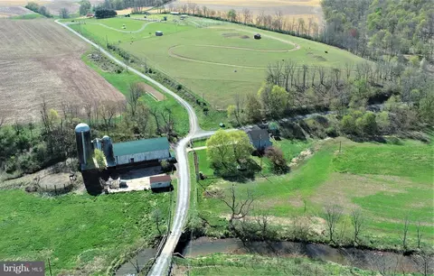 269 Hollow Rd, Dornsife, PA 17823