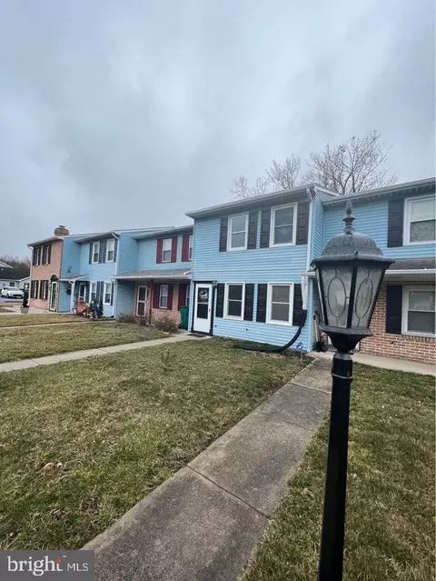 655 W 5th St, Mount Carmel, PA 17851