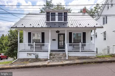 1800 W Independence St, Coal Township, PA 17866