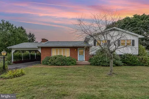 430 Overlook Blvd, Shamokin, PA 17872