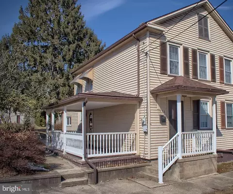573 Water St, Northumberland, PA 17857