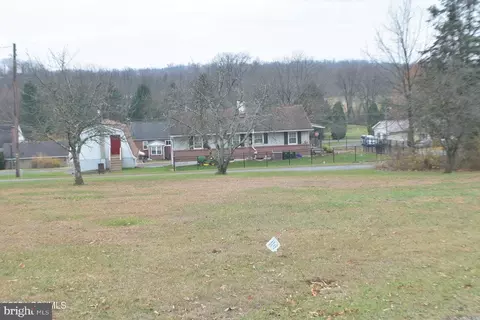 lot Apt 2 Harmon Ln, Watsontown, PA 17777