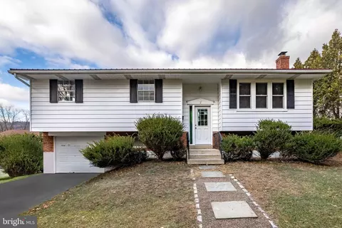 1601 W Fern St, Coal Township, PA 17866