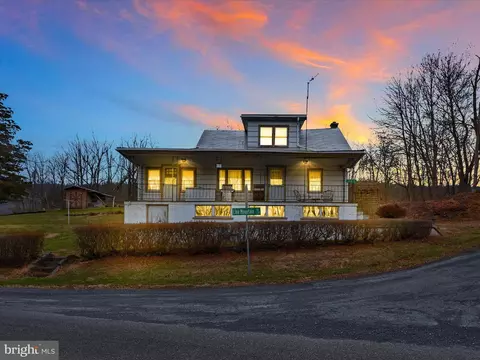107 Line Mountain Rd, Dornsife, PA 17823