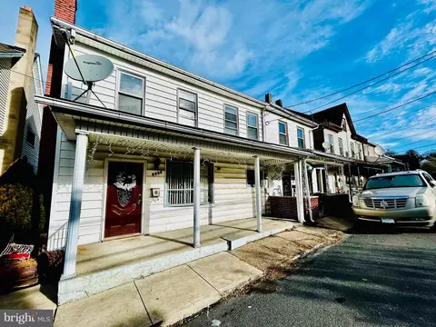 1653 Tioga St, Coal Township, PA 17866