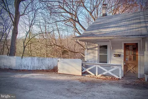 1631 Webster St, Coal Township, PA 17866