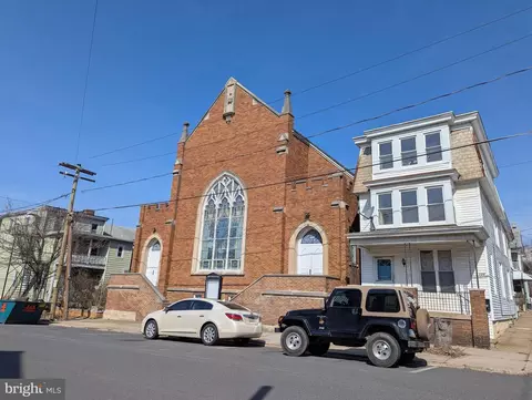 127-129 W 2nd St, Mount Carmel, PA 17851