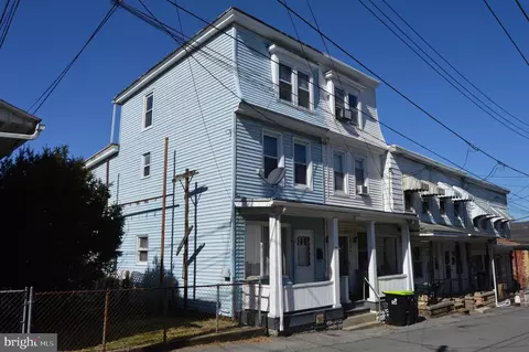 338 S Apple St, Mount Carmel, PA 17851