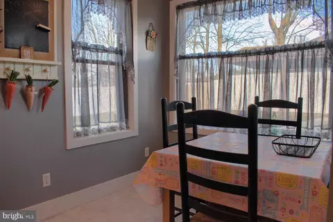 1543 Montgomery St, Coal Township, PA 17866