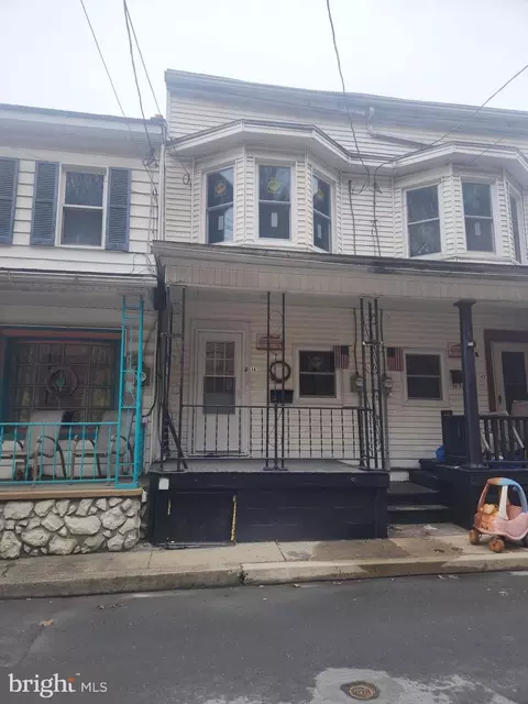141 S Rock St, Shamokin, PA 17872