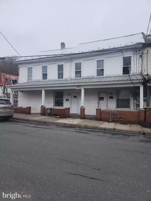 216 S Shamokin St, Shamokin, PA 17872